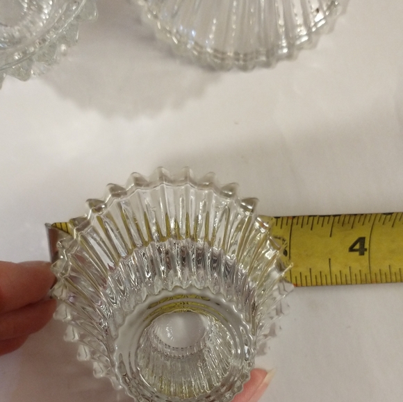 Set of 4 crystal ribbed tapered candle/votive holders - Picture 5 of 8
